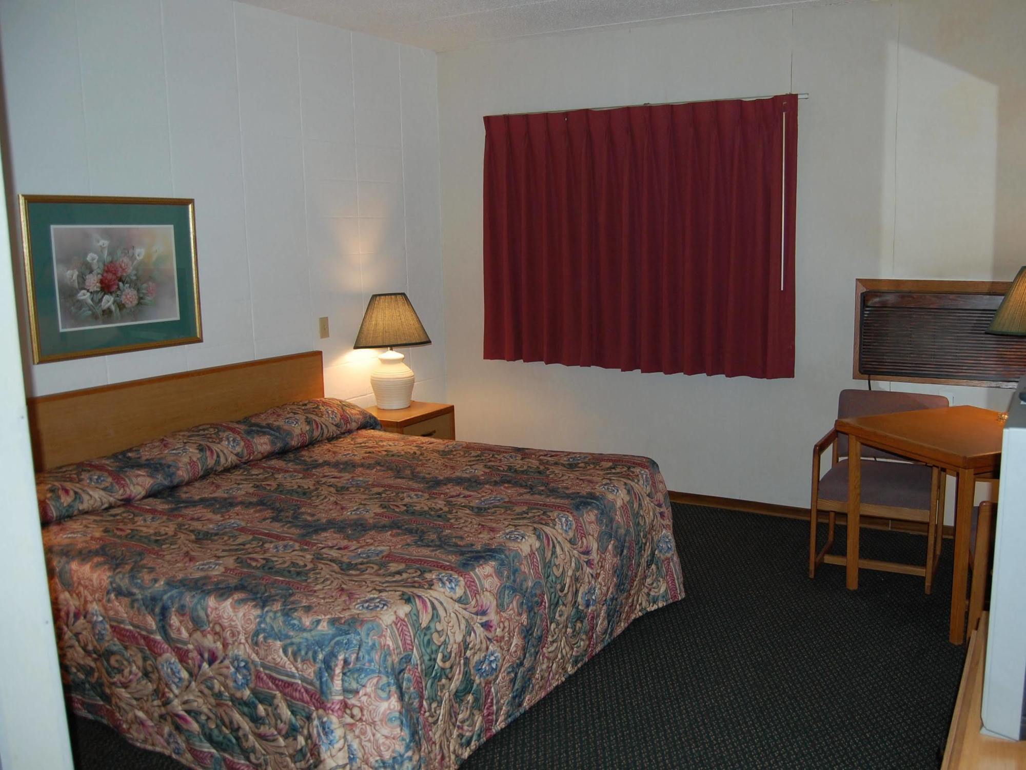 HOTEL WRANGLER INN MOBRIDGE, SD 2* (United States) - from US$ 117 | BOOKED